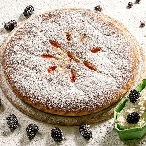 С творогом и ежевикой