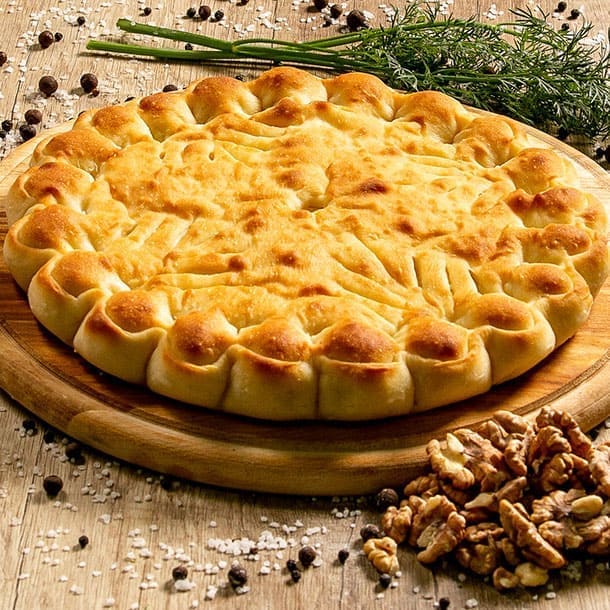 Осетинские пироги с индейкой и грецким орехом